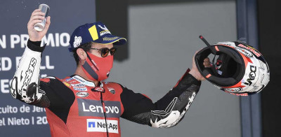 Dovizioso Podium Tiga Rasa Juara thumbnail